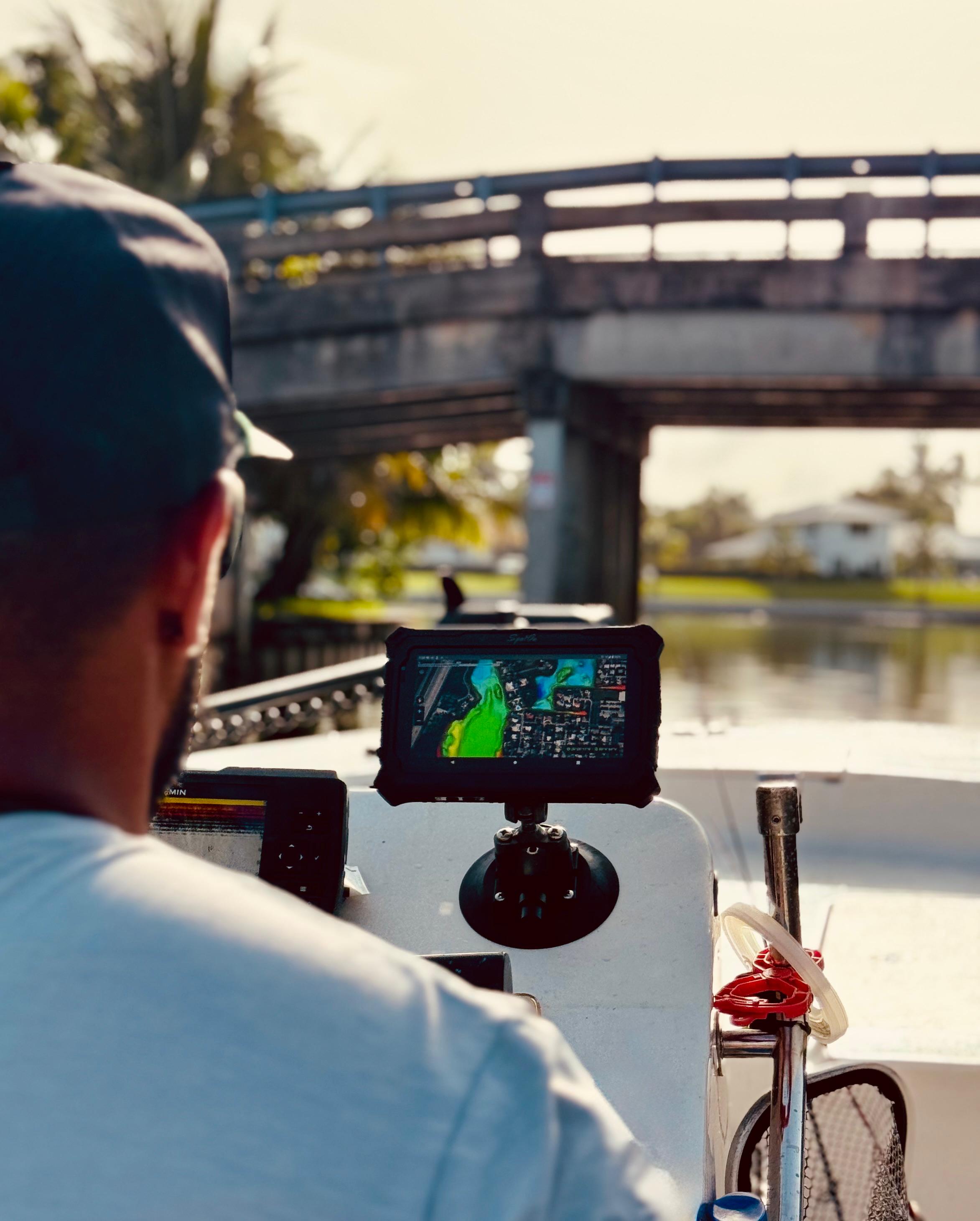 Hydros_7_Mounted_on_Skiff_Lake_Ida