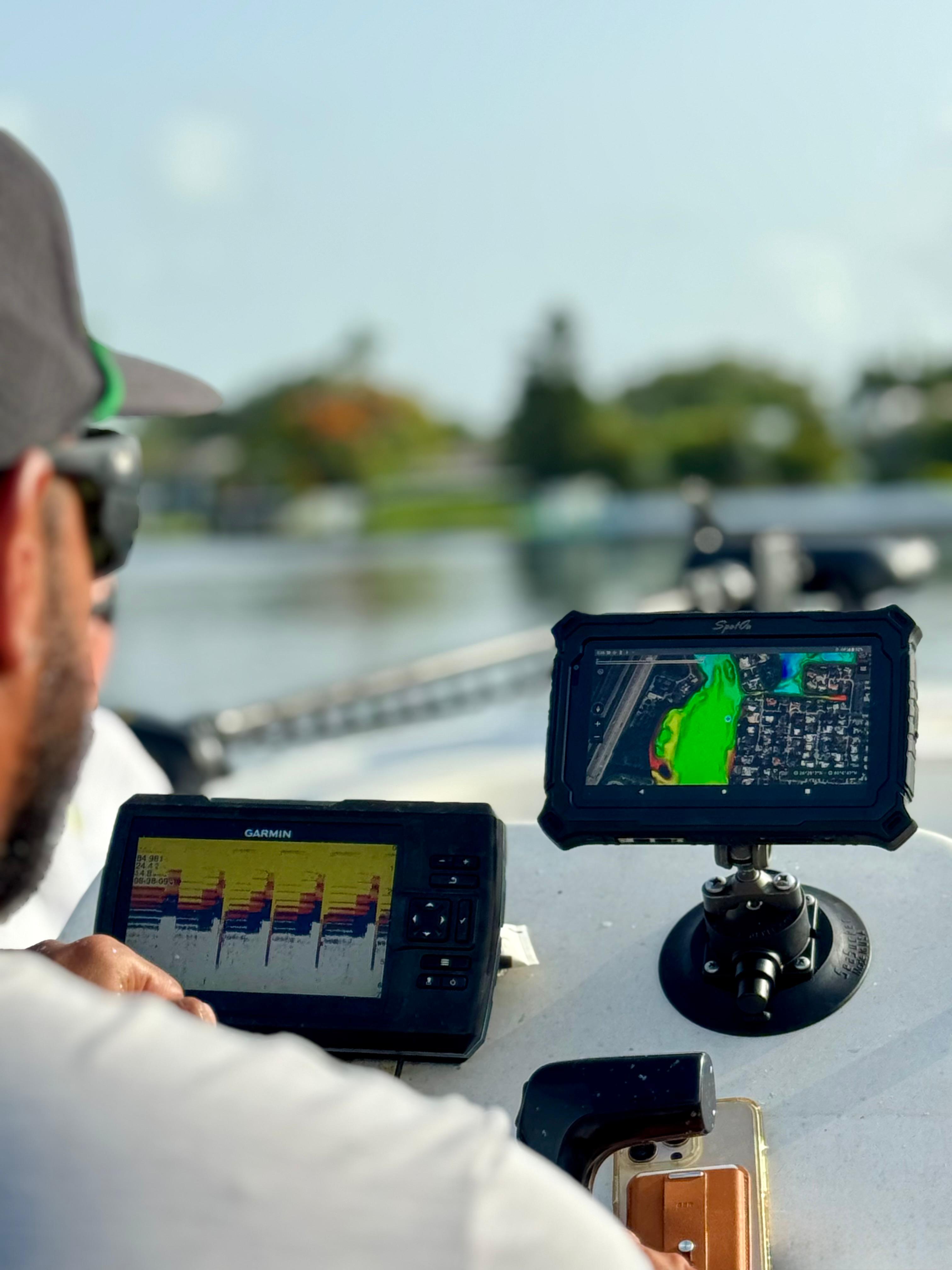 Spot On Fishing Lake Structure Map displayed on Marine Android Tablet for boats